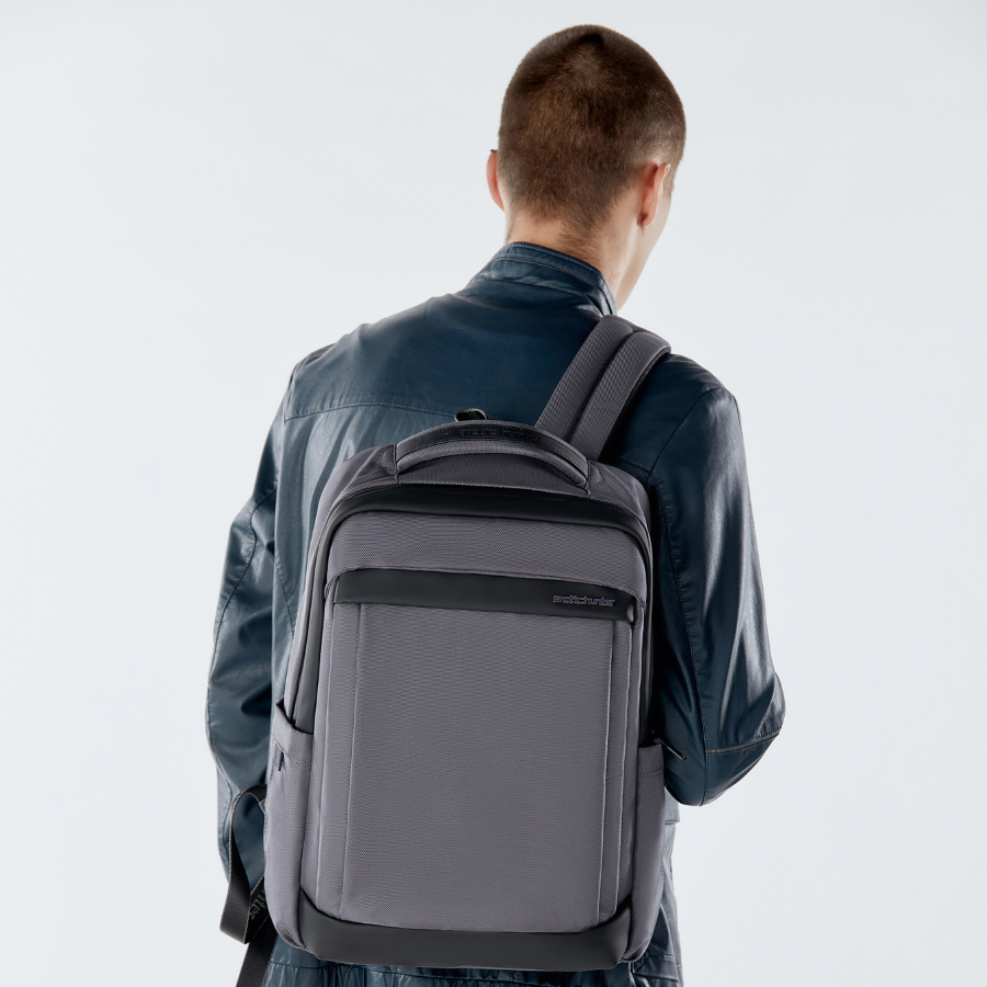 Artic Hunter - VoyagerTech Business Backpack