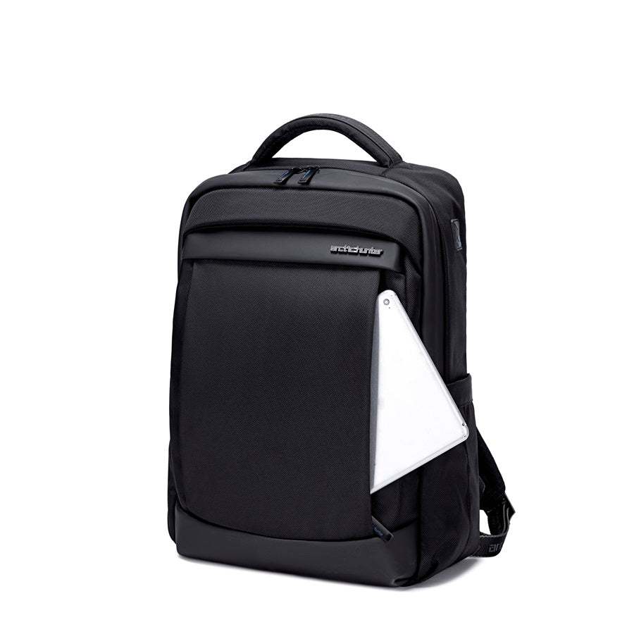 Artic Hunter - VoyagerTech Business Backpack