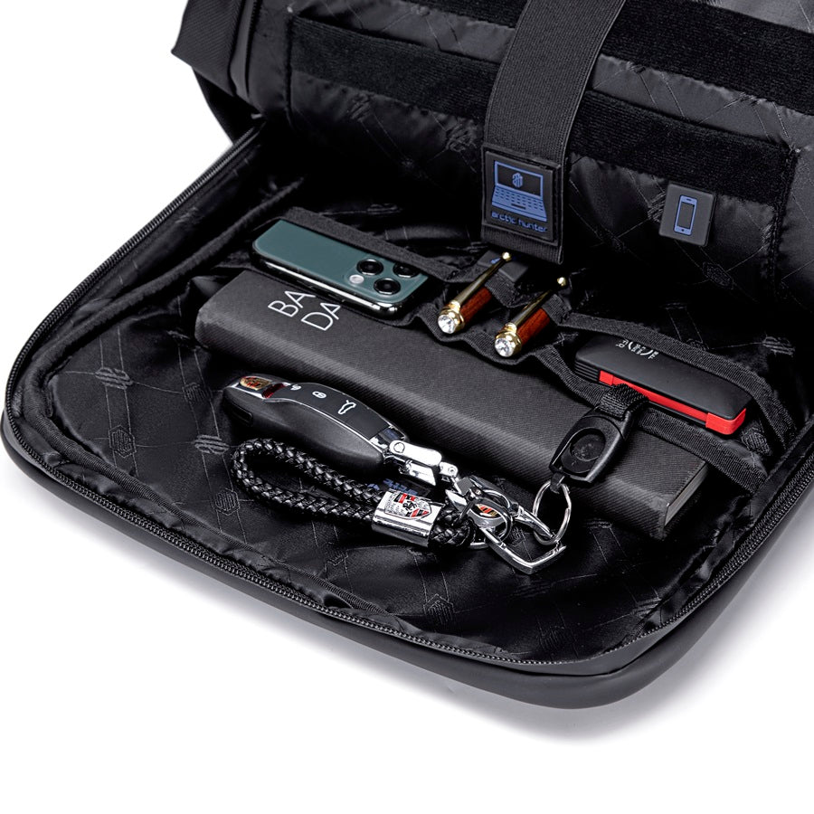 Artic Hunter - VoyagerTech Business Backpack