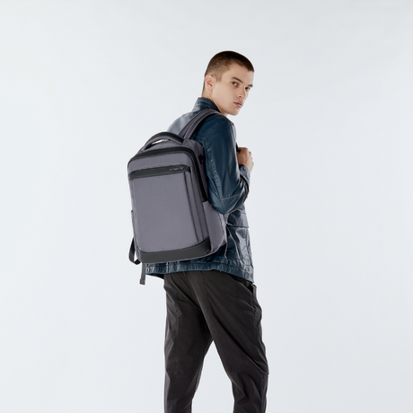 Artic Hunter - VoyagerTech Business Backpack